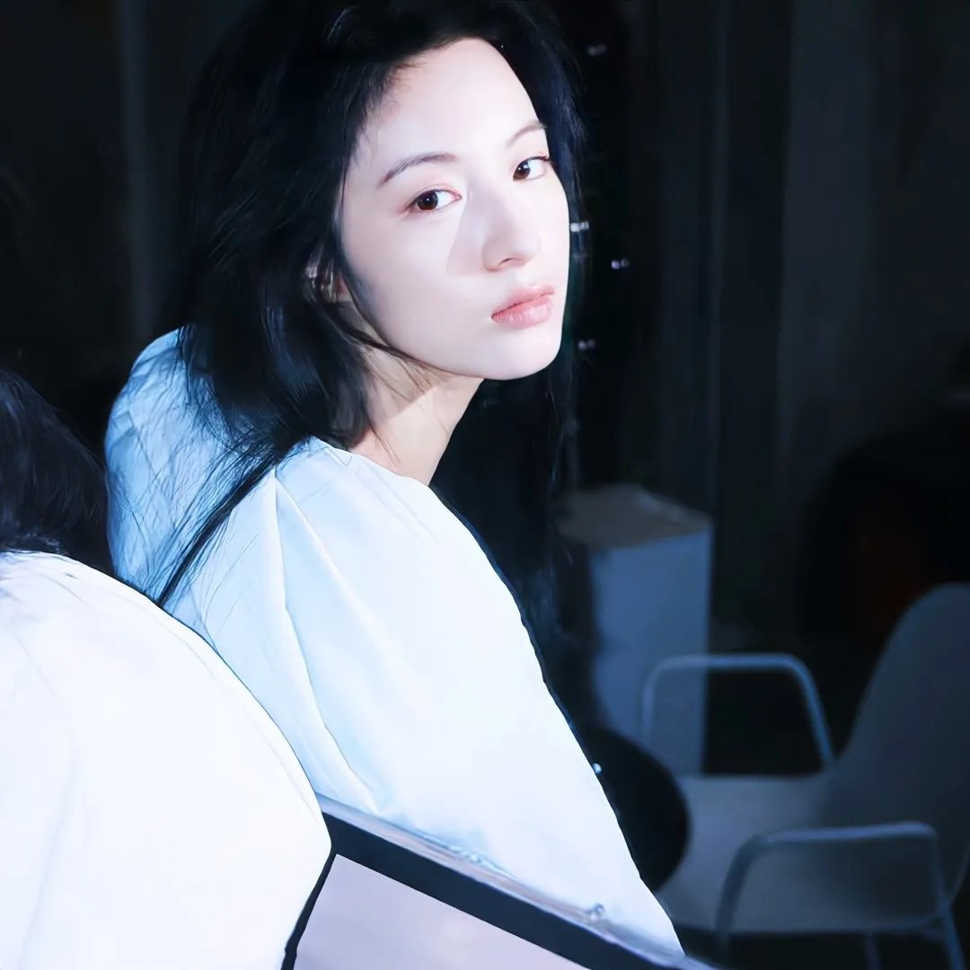 迷幻黑彩虹